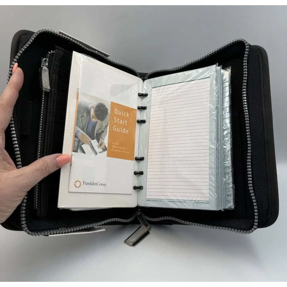Franklin Covey Black Zippered Planner Binder Starter Set Original 761805 NOS